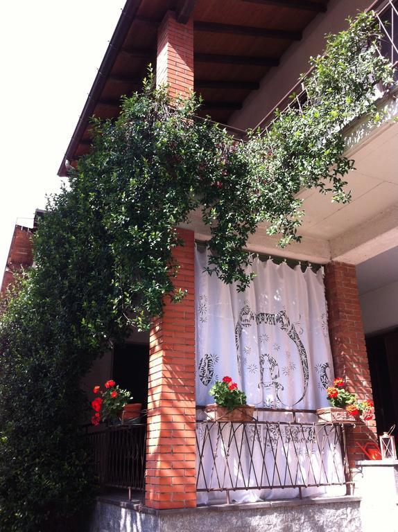 La Casa Creativa Lomnago Ruang foto